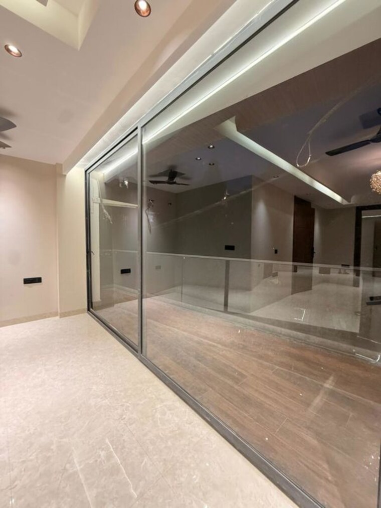 Balcony, mandi 2 Bedroom 1350 Sq.Ft. Apartment In Mandi Delhi 10278135