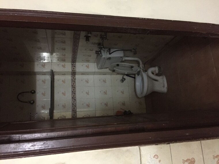 Room, govindpuri 2 Bedroom 65 Sq.Yd. Builder Floor In Govindpuri Delhi 10278186
