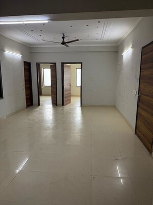 6+ BHK Independent House For Sale in Sector 52