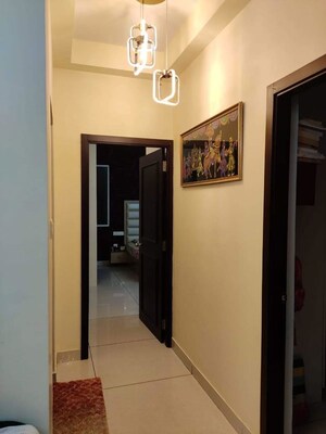 Room in 2 BHK Apartment at Prestige Lakeside Habitat, Varthur – for Rent