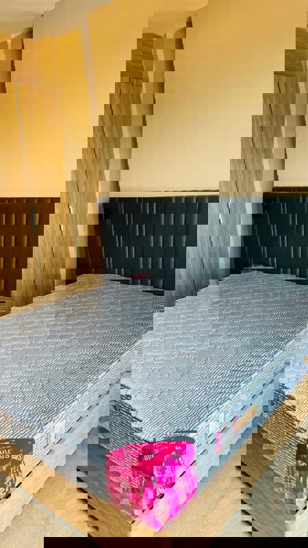 Studio  + Study Room 910 Sq.Ft. Apartment in Paras Square Service Apartments