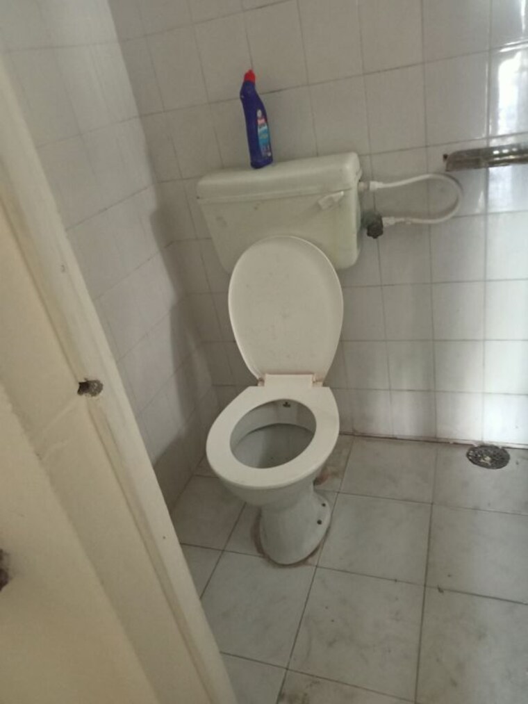 Bathroom, aliganj 2 Bedroom 1220 Sq.Ft. Independent House In Aliganj Lucknow 10278484