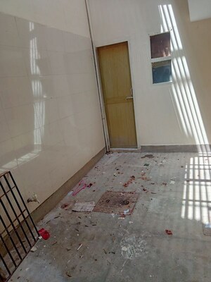 Balcony in 2 BHK Independent House at Aliganj – for Rent