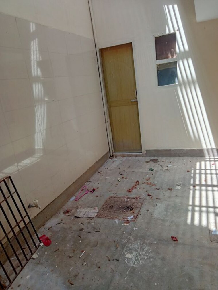 Balcony, aliganj 2 Bedroom 1220 Sq.Ft. Independent House In Aliganj Lucknow 10278484