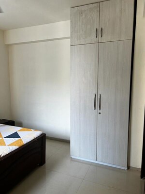 Furnished Amenities in Studio Apartment at Paras Square Service Apartments, Sector 63a – for Rent