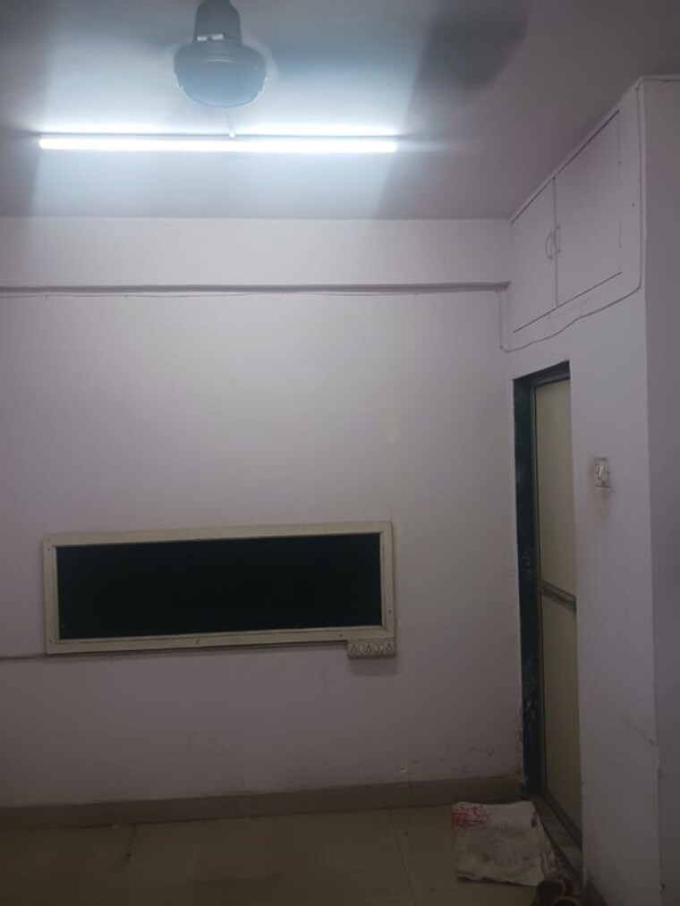 undefined, mulund east Commercial Office Space 350 Sq.Ft. In Mulund East Mumbai 10278541