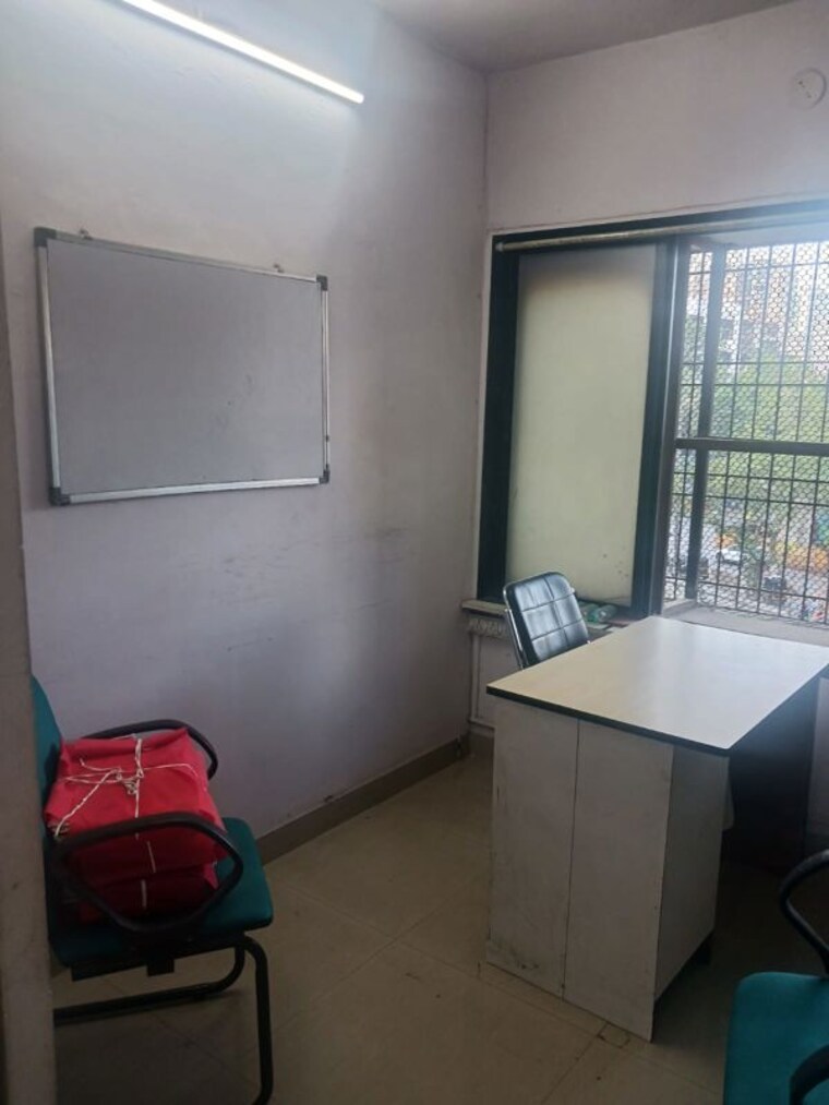 Bathroom, mulund east Commercial Office Space 350 Sq.Ft. In Mulund East Mumbai 10278541