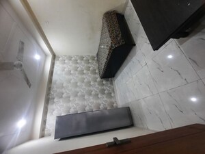 Room in 2 BHK Apartment at Bindal Enclave, Phi Iv Greater Noida – for Rent