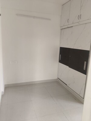 Room in 1 BHK Apartment at Krishna Residency Kadubeesanahalli, Kadubeesanahalli – for Rent