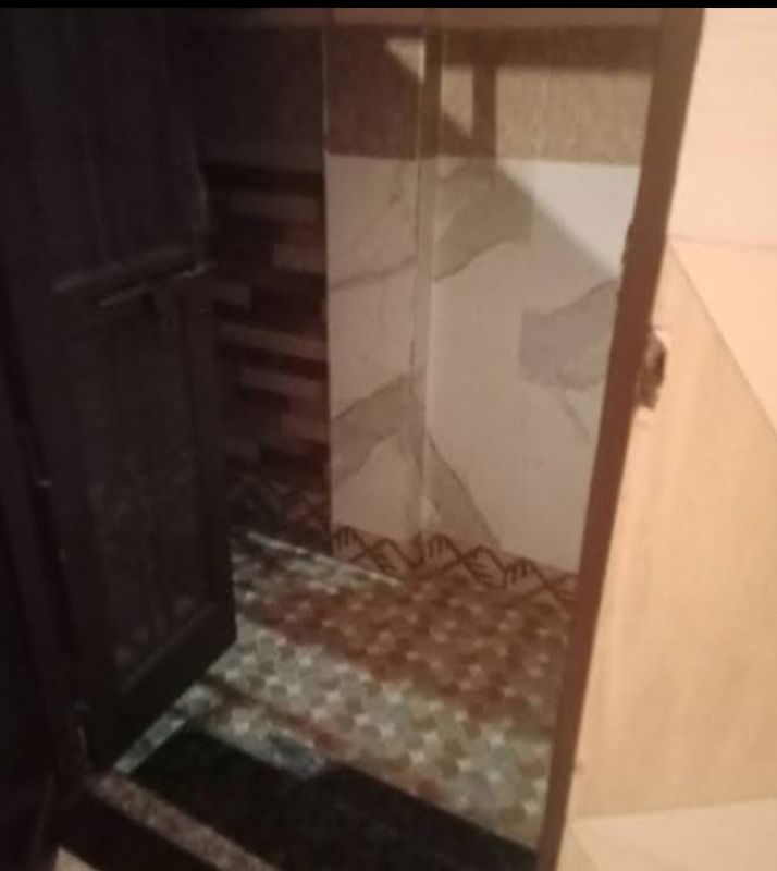 1 BHK + Study Room Independent House For Rent in Aliganj