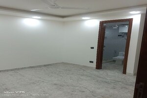 Room in 3 BHK Builder Floor at Govindpuri – for Sale