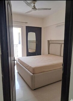 3 BHK + Extra Room Apartment For Rent in Amrapali Heartbeat City