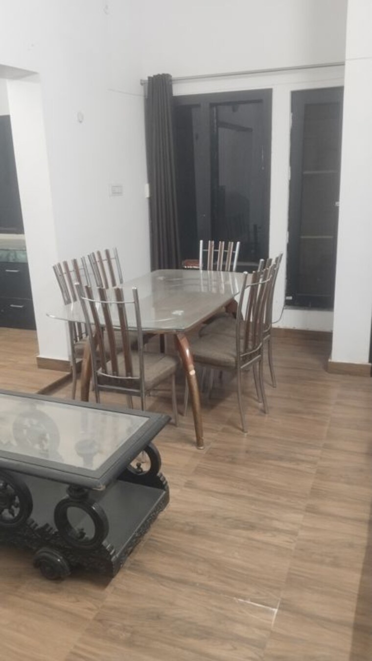 Gym, gomti nagar 2 Bedroom 1200 Sq.Ft. Builder Floor In Gomti Nagar Lucknow 10278686