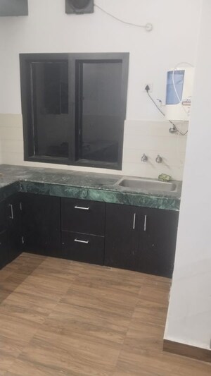 Kitchen in 2 BHK Builder Floor at Gomti Nagar – for Rent