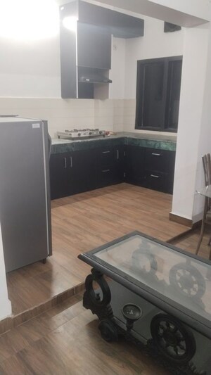 Kitchen in 2 BHK Builder Floor at Gomti Nagar – for Rent