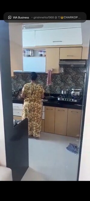 Furnished Amenities in 2 BHK Apartment at Mahaveer Jeevan Deep, Kandivali West – for Rent