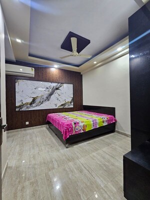 Bedroom in 3 BHK Builder Floor at Sector 56 – for Rent