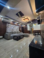 3 BHK 1800 Sq.Ft. Builder Floor in Sector 56