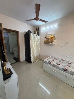 Bedroom in 1 BHK Apartment at Manju Apartments Andheri , Andheri East – for Rent