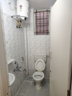 Bathroom in 1 BHK Apartment at Malleshpalya – for Rent