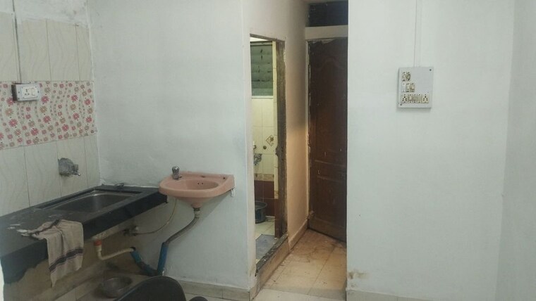 Other, mig-colony-gokhalenagar 1 Bedroom 500 Sq.Ft. Apartment In Gokhalenagar Pune 10278807