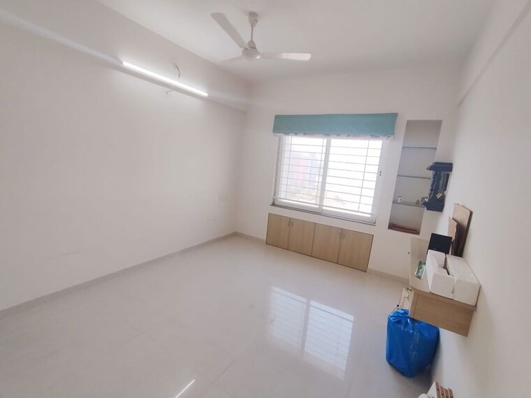Living Room, kumar-pinakin 3 Bedroom 1444 Sq.Ft. Apartment In Baner Pune 10278793