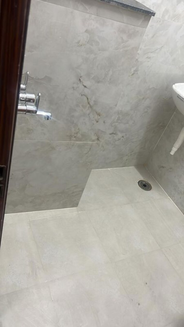 Bathroom, nathupur Pg For Boys & Girls In Nathupur 10232656