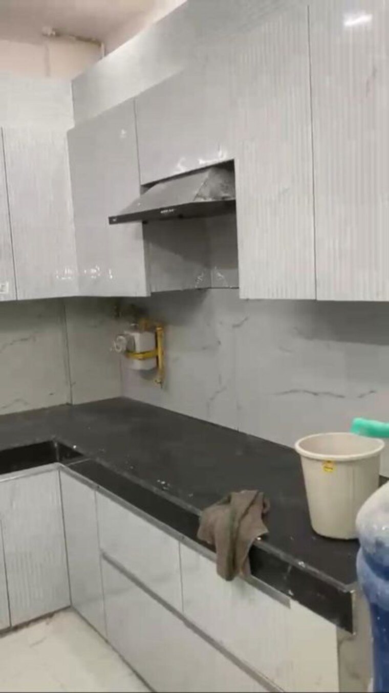 Kitchen, govindpuri 2 Bedroom 100 Sq.Yd. Independent House In Govindpuri Delhi 10268045