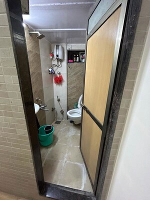 Building Lobby in  Pg at Girgaum Chowpatty – for Rent