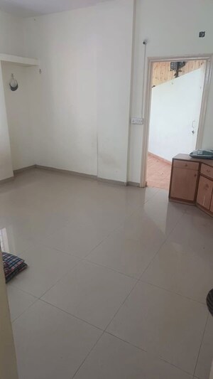 Room in 2 BHK Apartment at Shubhashri Residency – for Rent