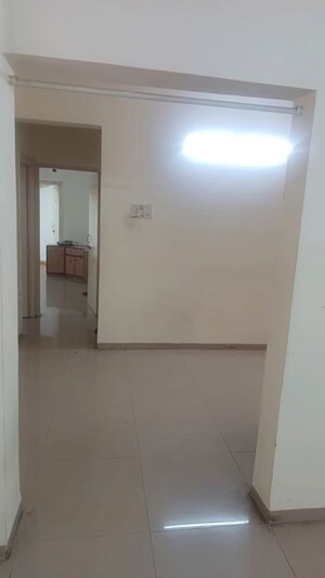 Room in 2 BHK Apartment at Shubhashri Residency – for Rent