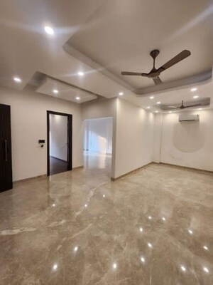 Room in 3 BHK Villa at Vasant Vihar – for Sale