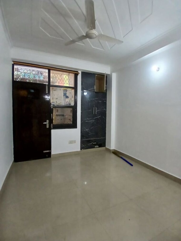 Room, chattarpur 3 Bedroom 1200 Sq.Ft. Apartment In Chattarpur Delhi 10278844