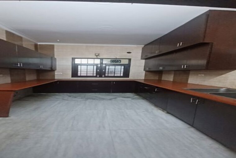 Exterior View, sector 42 2 Bedroom 161 Sq.Ft. Builder Floor In Sector 42 Gurgaon 10278857