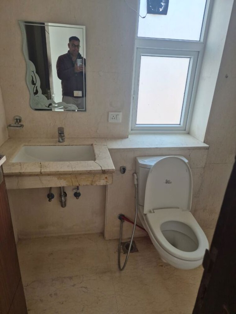 Bathroom, puri-diplomatic-greens-phase-i 3.5 Bedroom 2237 Sq.Ft. Apartment In Sector 111 Gurgaon 10278885