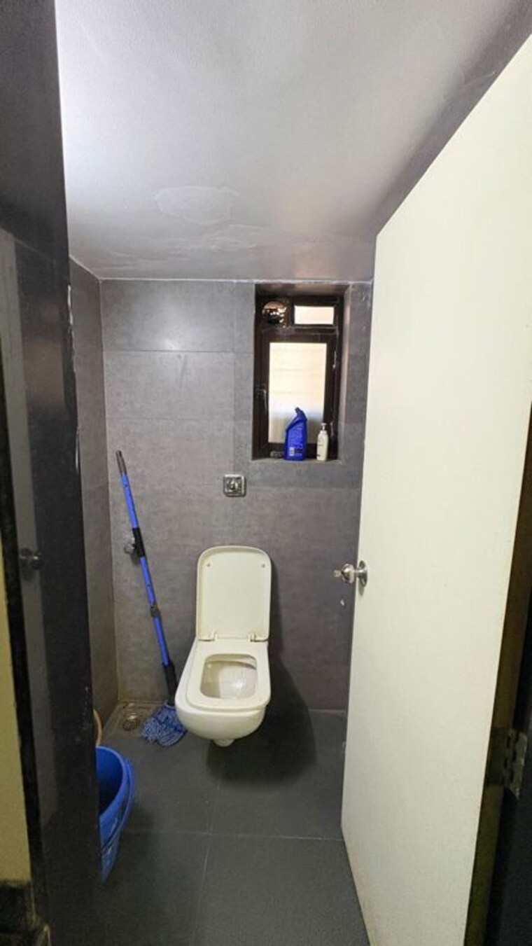 Bathroom, crystal-plaza-andheri-west Commercial Office Space 380 Sq.Ft. In Andheri West Mumbai 10278879