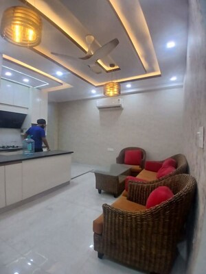 Team Area in 3 BHK Apartment at Chattarpur – for Rent