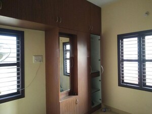 Room in 3 BHK Apartment at Narayanapura – for Rent