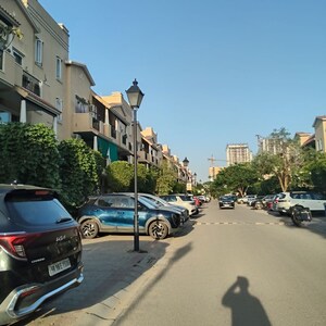 3 BHK Apartment For Rent in Emaar MGF Emerald Hills, Sector 65