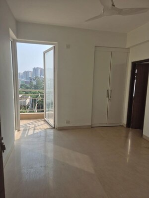 Room in 4 BHK Apartment at Puri Diplomatic Greens Phase I, Sector 111 – for Sale