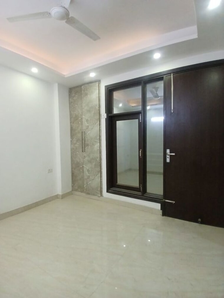 Room, chattarpur 3 Bedroom 1400 Sq.Ft. Apartment In Chattarpur Delhi 10278921