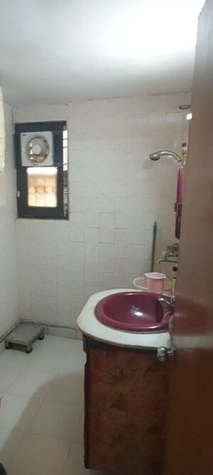 Bathroom in 3.5 BHK Apartment at Vasant Kunj – for Sale
