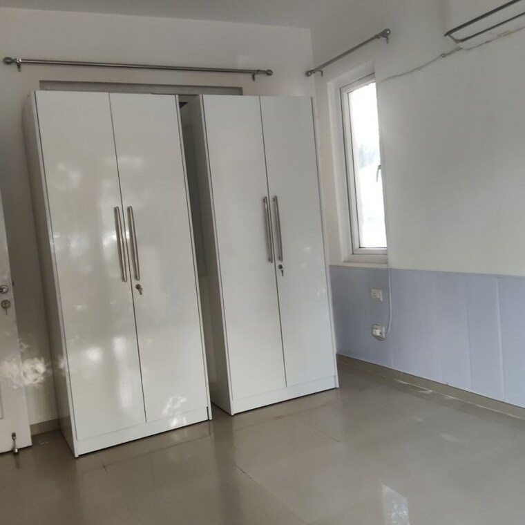 undefined, emaar-emerald-hills-phase-2 3 Bedroom 1450 Sq.Ft. Apartment In Sector 65 Gurgaon 10278963