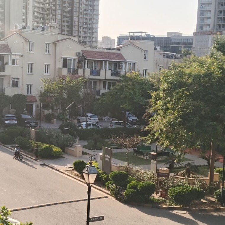 Exterior View, emaar-emerald-hills-phase-2 3 Bedroom 1450 Sq.Ft. Apartment In Sector 65 Gurgaon 10278963