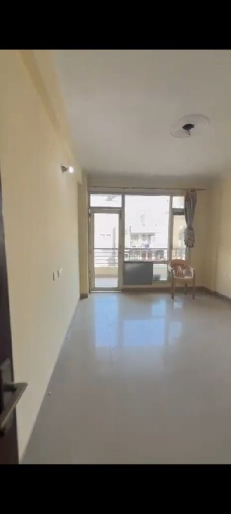 Room, vip road 3 Bedroom 1350 Sq.Ft. Apartment In Vip Road Zirakpur 10279002