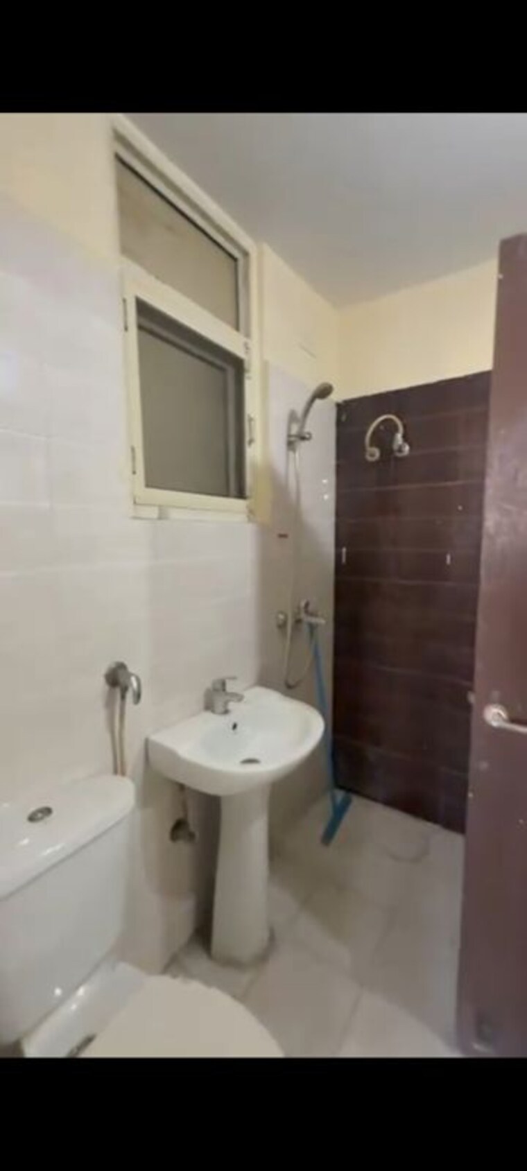 Bathroom, vip road 3 Bedroom 1350 Sq.Ft. Apartment In Vip Road Zirakpur 10279002