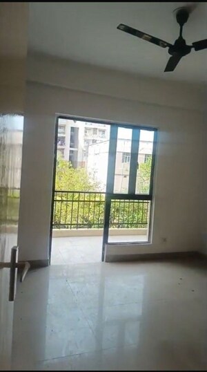  2.5 BHK Apartment at SG Impressions 58, Raj Nagar Extension – for Rent