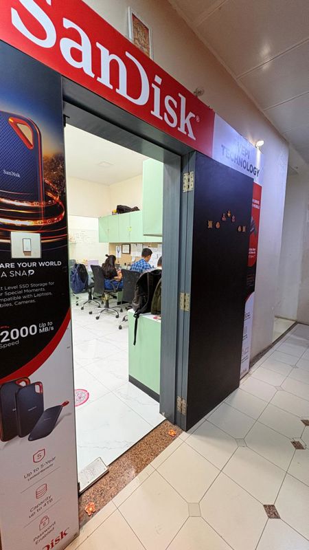 Office Space For Rent in Crystal Plaza Andheri West