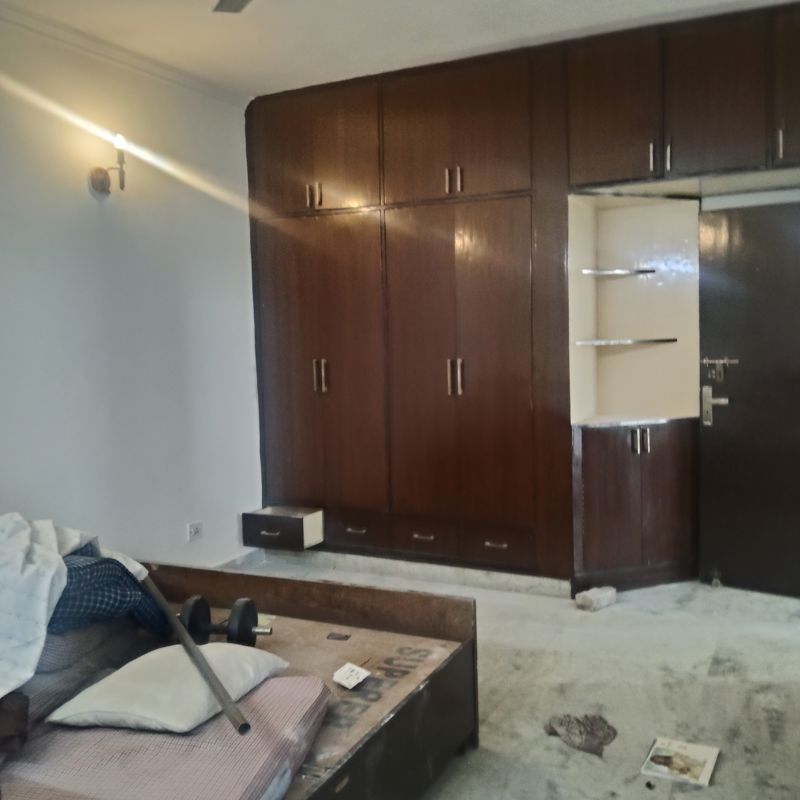 3.5 BHK + Servant Room Apartment For Rent in Ardee City The Residency