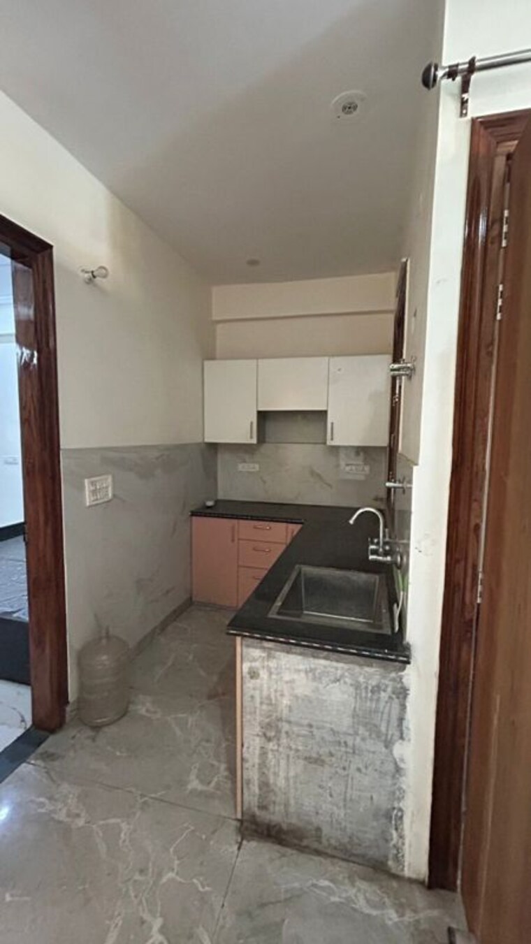 Kitchen, delta i greater noida 2 Bedroom 200 Sq.Yd. Builder Floor In Delta I Greater Noida Greater Noida 10278911